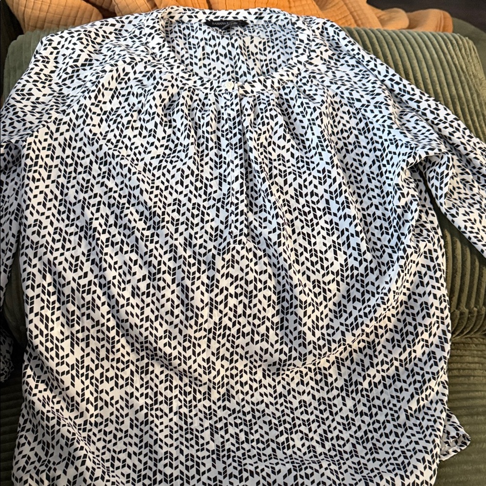 Banana Republic Black and White Patterned Blouse